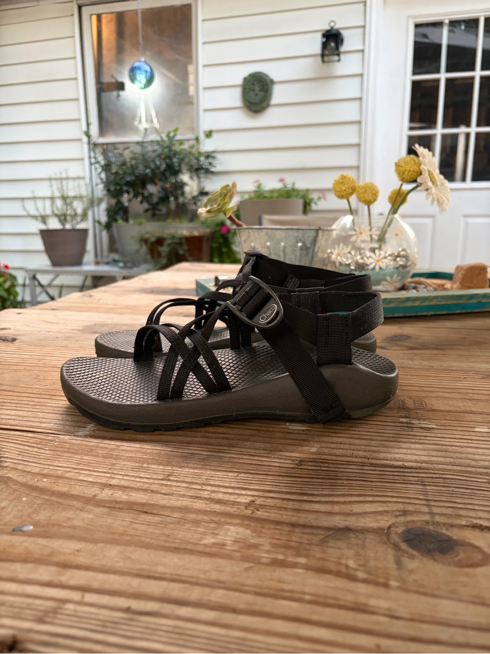 Chaco Women’s Size 8 Black Strappy Sport Sandals Vibram Sole Hiking Outdoor